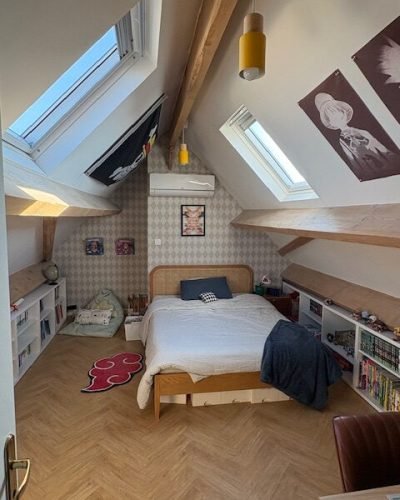décoration-intérieur-chambre-comble-ado